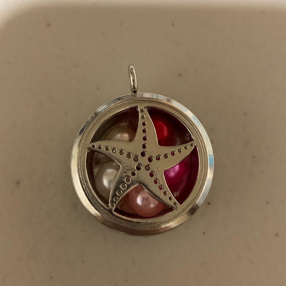 Starfish 🌟 multiple pearl pendant (pearl not included)